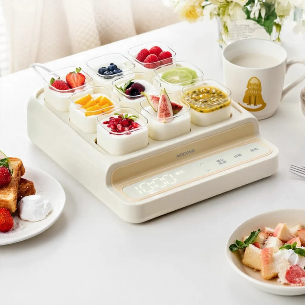 Yoghurtmaskin med 9 kopper, glass indre gryte og timer